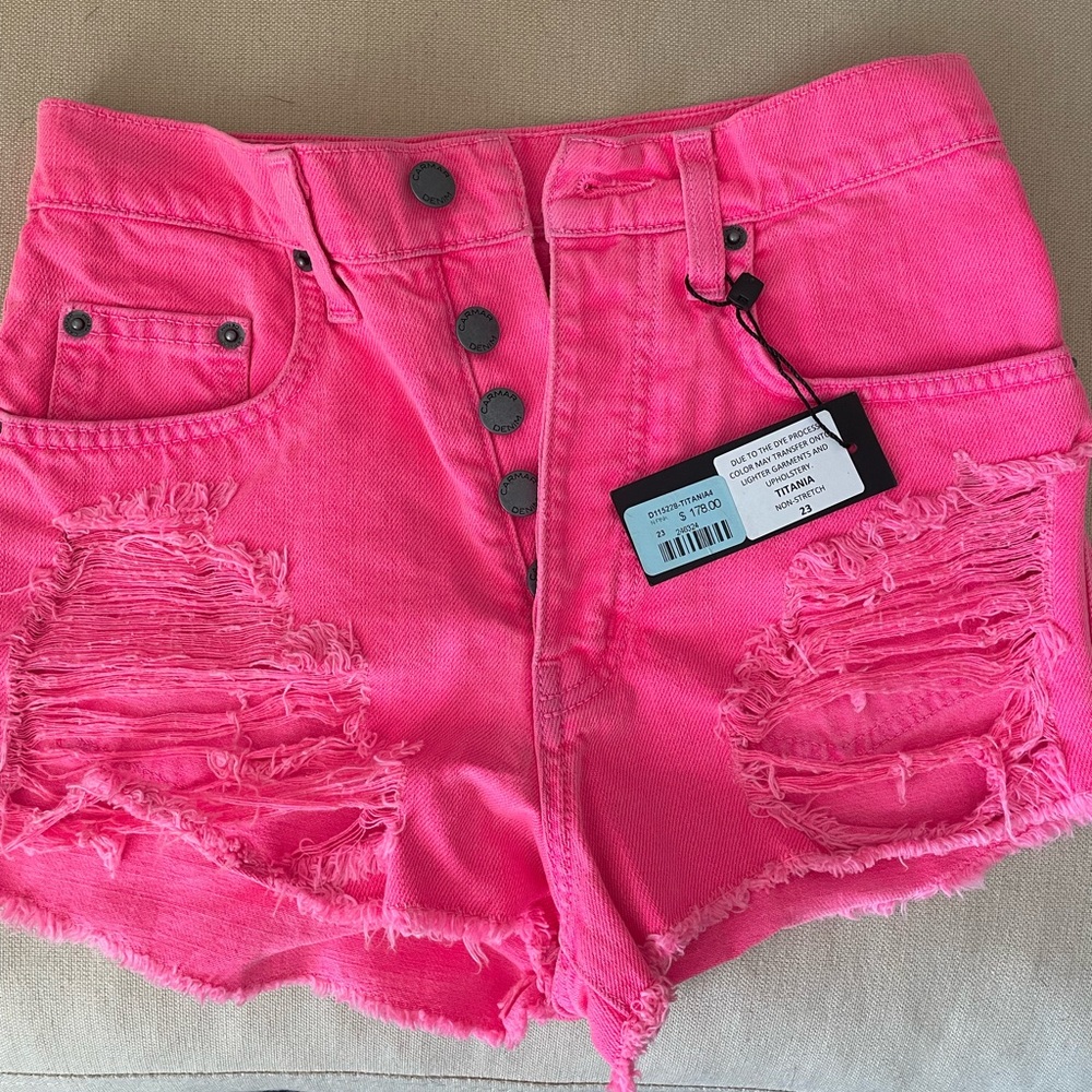 NWT CARMAR hot pink denim shorts. Size 23.